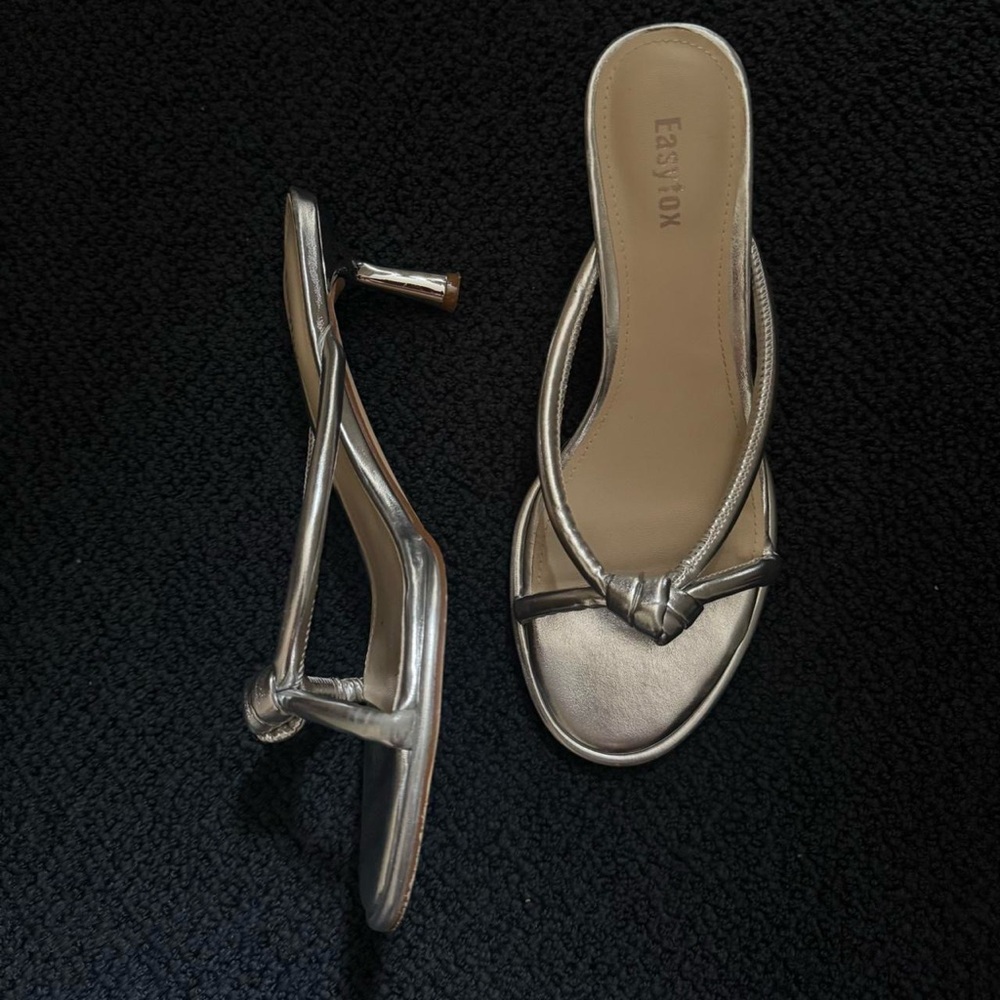 Women's Silver Kitten Heels